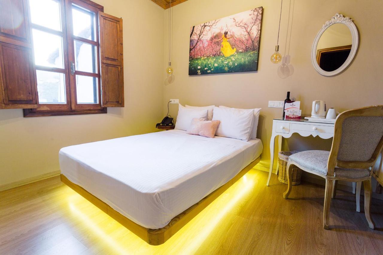 Blossom Rooms & Suite Верія Екстер'єр фото