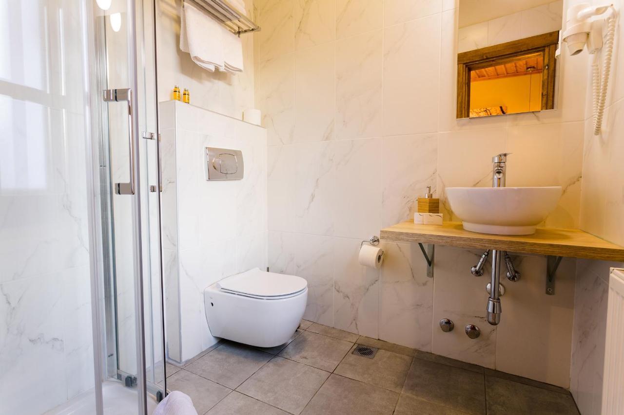 Blossom Rooms & Suite Верія Екстер'єр фото