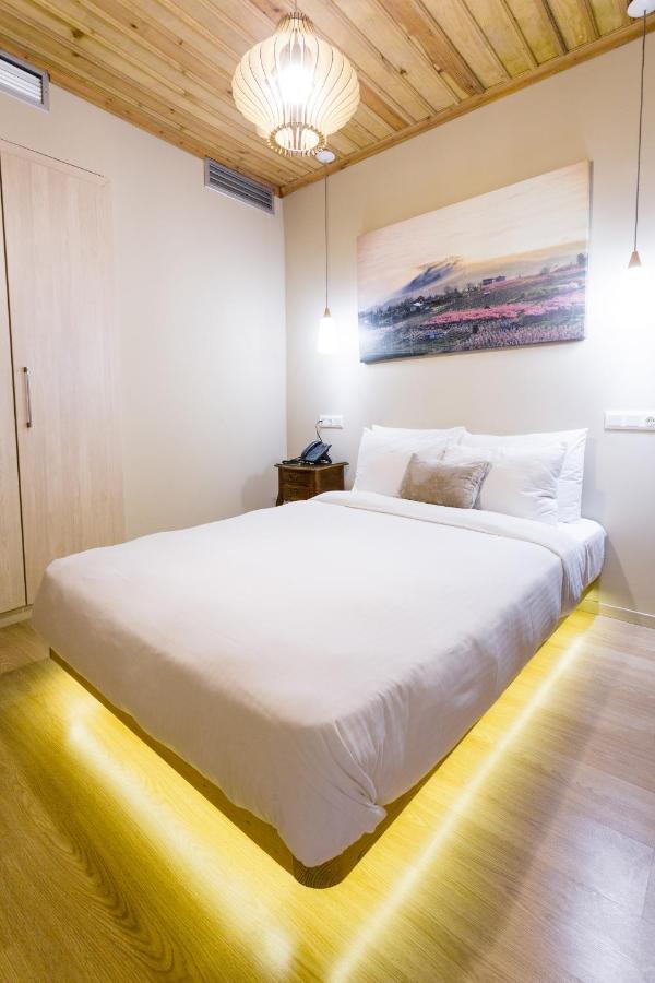 Blossom Rooms & Suite Верія Екстер'єр фото