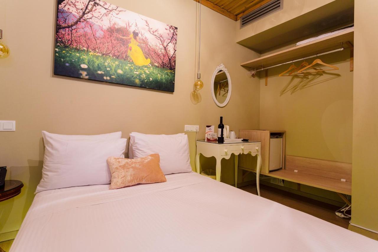 Blossom Rooms & Suite Верія Екстер'єр фото
