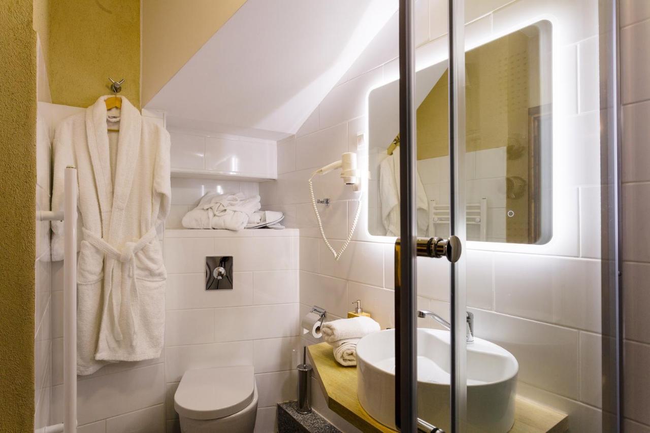 Blossom Rooms & Suite Верія Екстер'єр фото